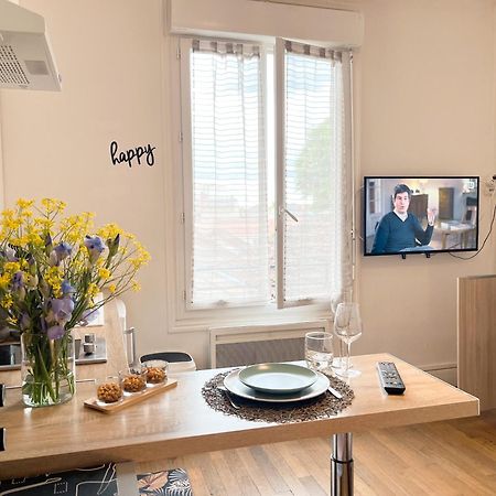 Balade A Montlucon Apartment Bagian luar foto