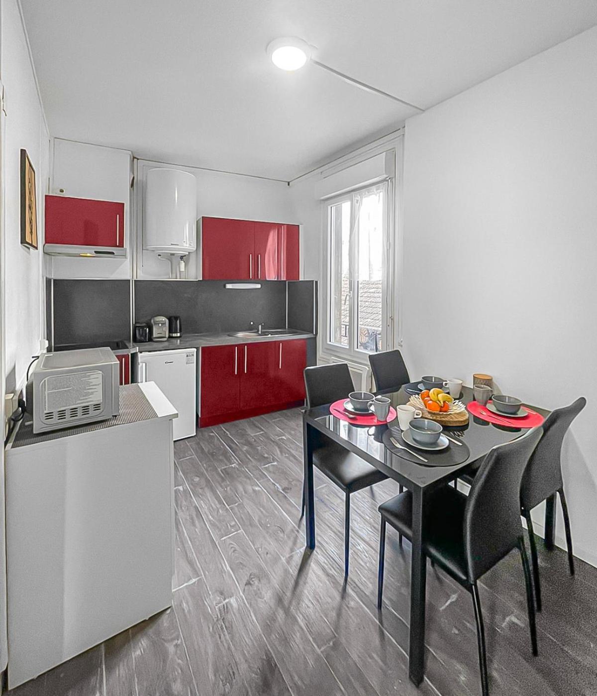 Balade A Montlucon Apartment Bagian luar foto