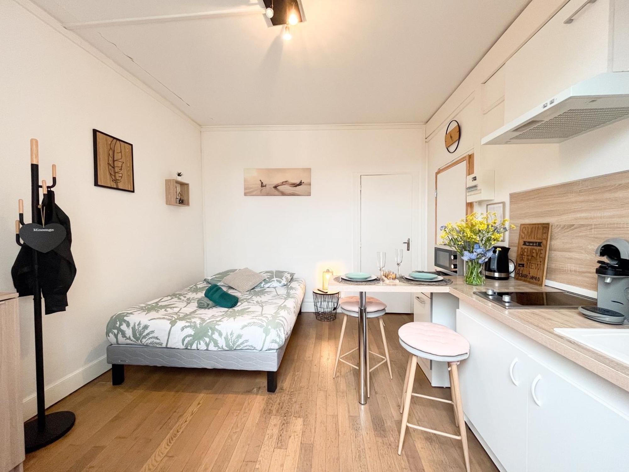 Balade A Montlucon Apartment Bagian luar foto